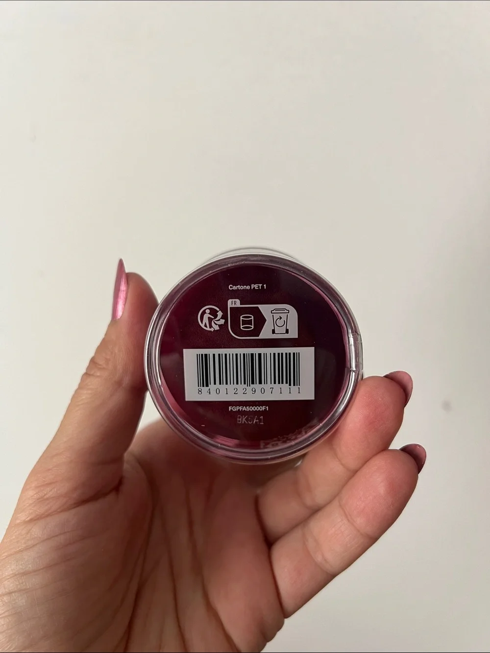 Rare Beauty multiuse sponge